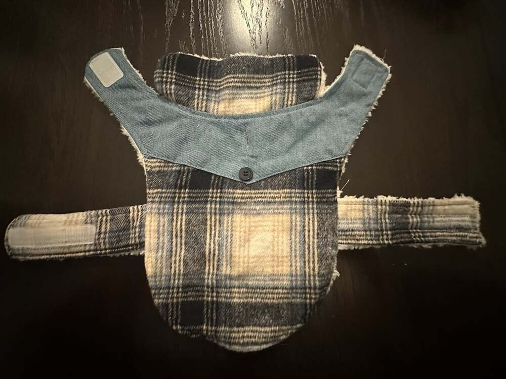 Play On Dog Vest Coat Size XS Blue Plaid Denim Collar Sherpa Fleece Lined Warm⁠